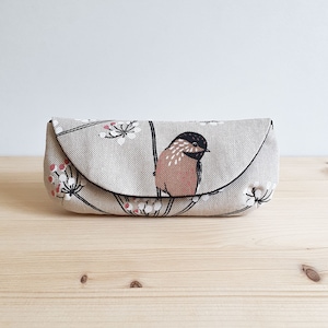 Etui à lunettes Oiseau sur fond écru - Fait main en France - Pochette pour lunettes