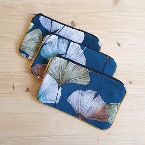 Porte-monnaie en coton à motifs Gingko sur fond bleu canard - Cadeau pour elle