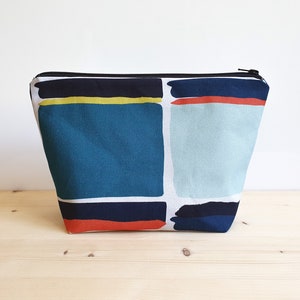 Grande trousse de toilette graphique - doublure imperméable - Fait main en France - Cadeau pour lui