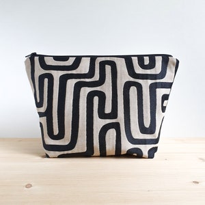 Grande trousse de toilette imperméable - Trousse de toilette motifs graphiques - cadeau pour voyageur