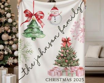 Personalized Family Christmas Blanket 2025, Custom Family Name Holiday Blanket, Cozy Christmas Gift for Family, Xmas Tree Throw Blanket