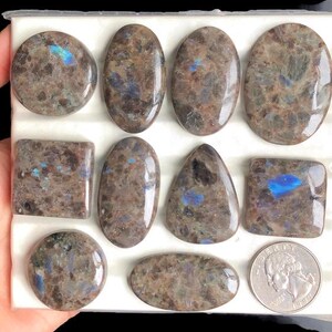 Cabochon di larvikite, pietra semipreziosa naturale per la creazione di gioielli, lotto di gioielli fatti a mano in larvikite blu fuoco marrone-393