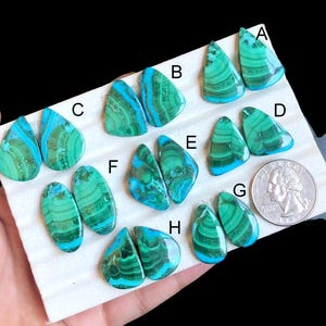 Sélection de paires de boucles d'oreilles en malachite et chrysocolle, pierres semi-précieuses naturelles pour bijoux, boucles d'oreilles en pierres naturelles de style sud-ouest LOT-24
