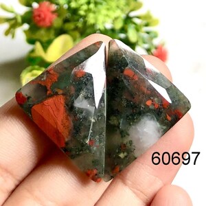 Pares de pendientes de piedra de sangre africana facetada, piedras preciosas semipreciosas naturales, joyas de piedras preciosas hechas a mano para un estilo único y energía positiva