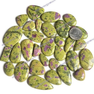 Lote al por mayor de cabujones de atlantisita de excelente calidad, con diversas formas y tamaños. La mejor atlantisita natural para la fabricación de joyas.