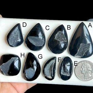 Pierres précieuses druzy de fenêtre noire sélectionnées, pierre naturelle druzy de fenêtre naturelle pour la fabrication de bijoux, fabrication de bijoux de style bohème druzy LOT-226