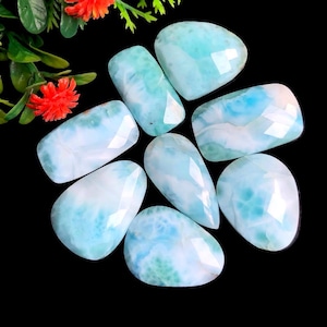 Larimar gefacetteerde edelsteen 21-27 mm ongeveer, natuurlijke larimar 8-delige cabochon, groothandel Dominicaanse larimar, ontwerper Larimar 61071
