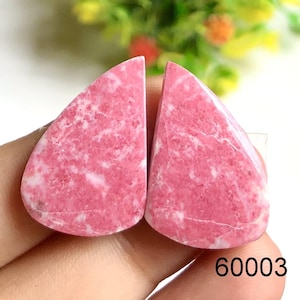 Paires de boucles d'oreilles en thulite cabochon, pierre semi-précieuse naturelle pour bijoux, belles paires de boucles d'oreilles en thulite bijoux élégants
