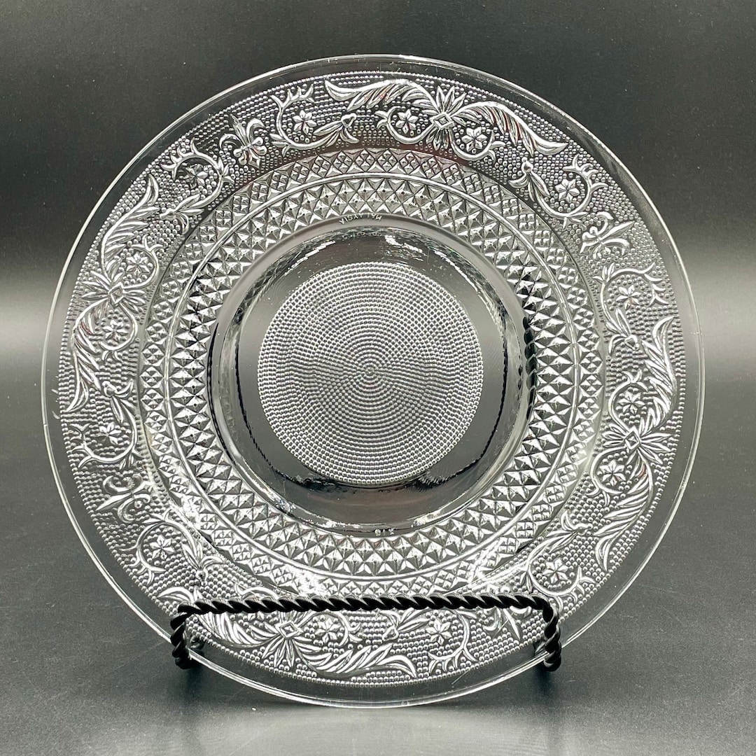 Set of 6 NEW Vintage Glass Dinner Plates Sandwich Pattern American Provencial Trellis Kig