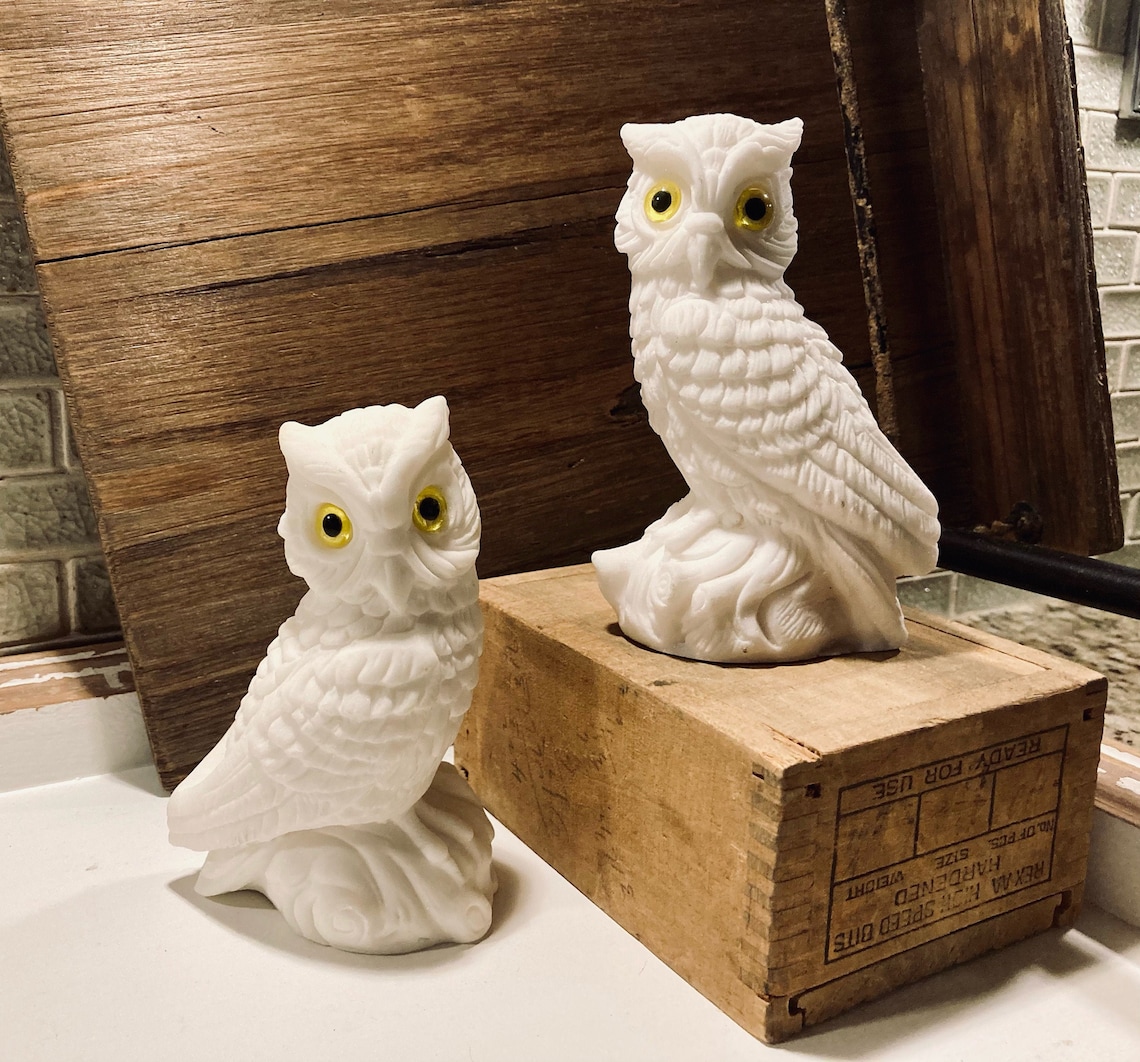 2 VINTAGE White Owl Figurines alabaster Salt Stone Etsy UK