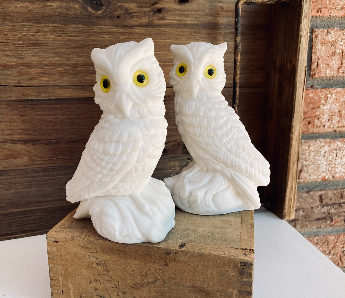 2 VINTAGE White Owl Figurines Alabaster Salt Stone Etsy