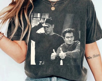 Chemise Chandler Bing, chemise Chandler Friends sitcom, chemise Chandler Bing Friends, chemise Friends Chandler, chemise Matthew Perry