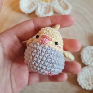 Kleine Bunte Wellensittiche Schlüsselanhänger Gehäkelt Amigurumi Handgemacht Plüsch Accessoires Stofftier Wellensittich Vogelliebhaber Bild 8