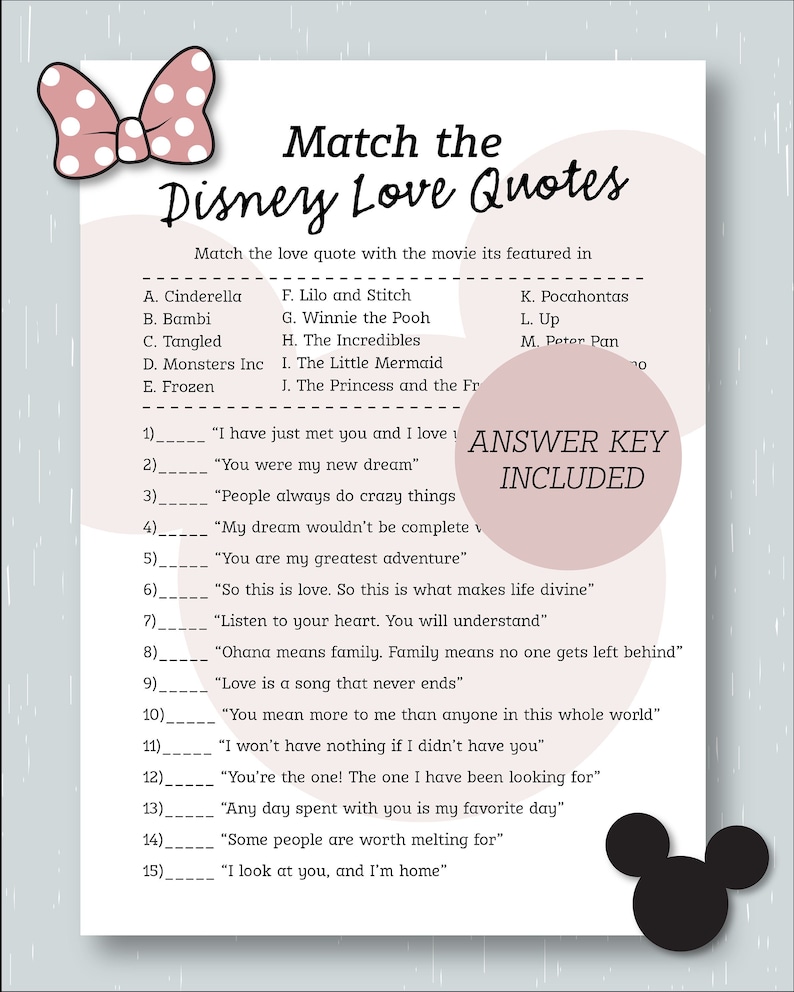 Może przedstawiać: Gra dopasowywania o tematyce Disneya zatytułowana "Match the Disney Love Quotes". Gra zawiera listę tytuł&oacute;w film&oacute;w i cytat&oacute;w do dopasowania. Projekt zawiera r&oacute;żową kokardę, sylwetkę Myszki Miki i r&oacute;żowe koło z tekstem "Answer Key Included".