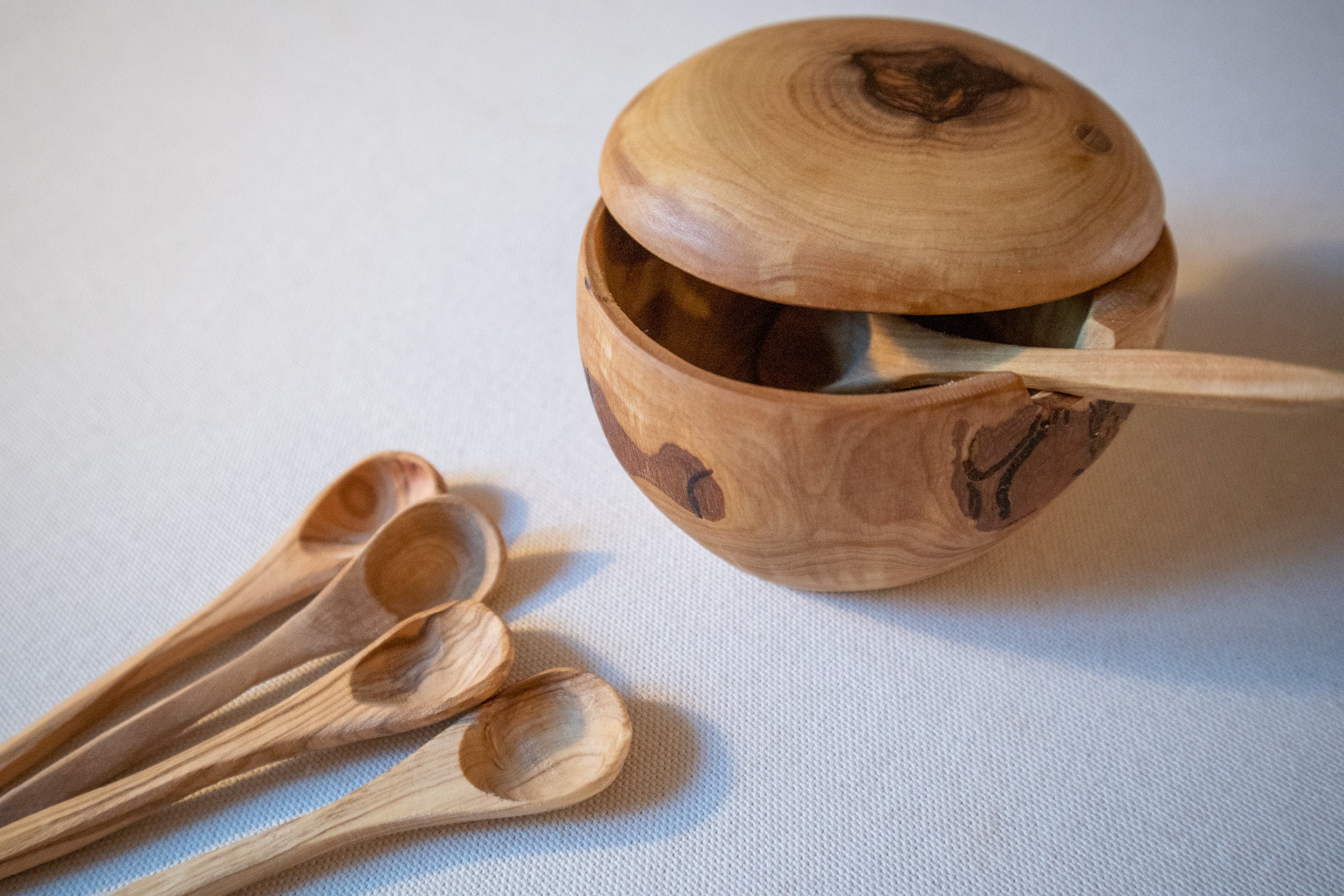 Azucarero de madera con tapa y cuchara Yumira para especias 