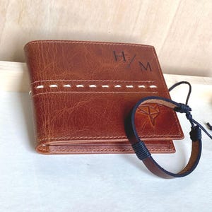 Cadeau personnalisé fête des pères, portefeuille et bracelet en cuir, cadeau homme écriture gravée, parure de bijoux homme cadeau pour papa, mari, fils