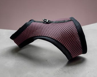 Harnais ultime pour teckel - Confort anti-frottement, maille aérée, sécurisé et sur mesure.
