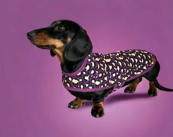 El elegante abrigo de leopardo morado