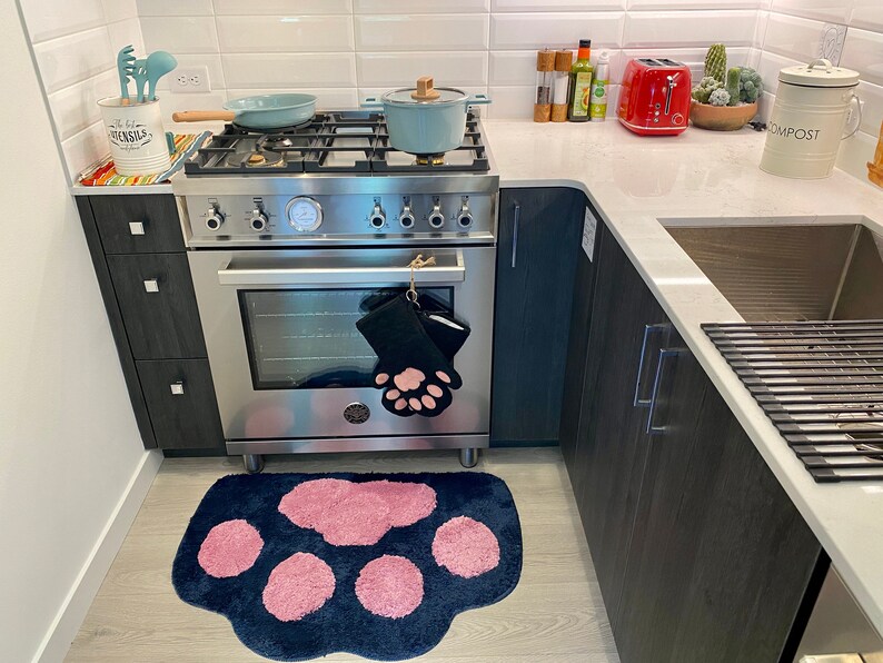 Cricket and Junebug Oven Mitts Cat Paws Black & Pink Etsy