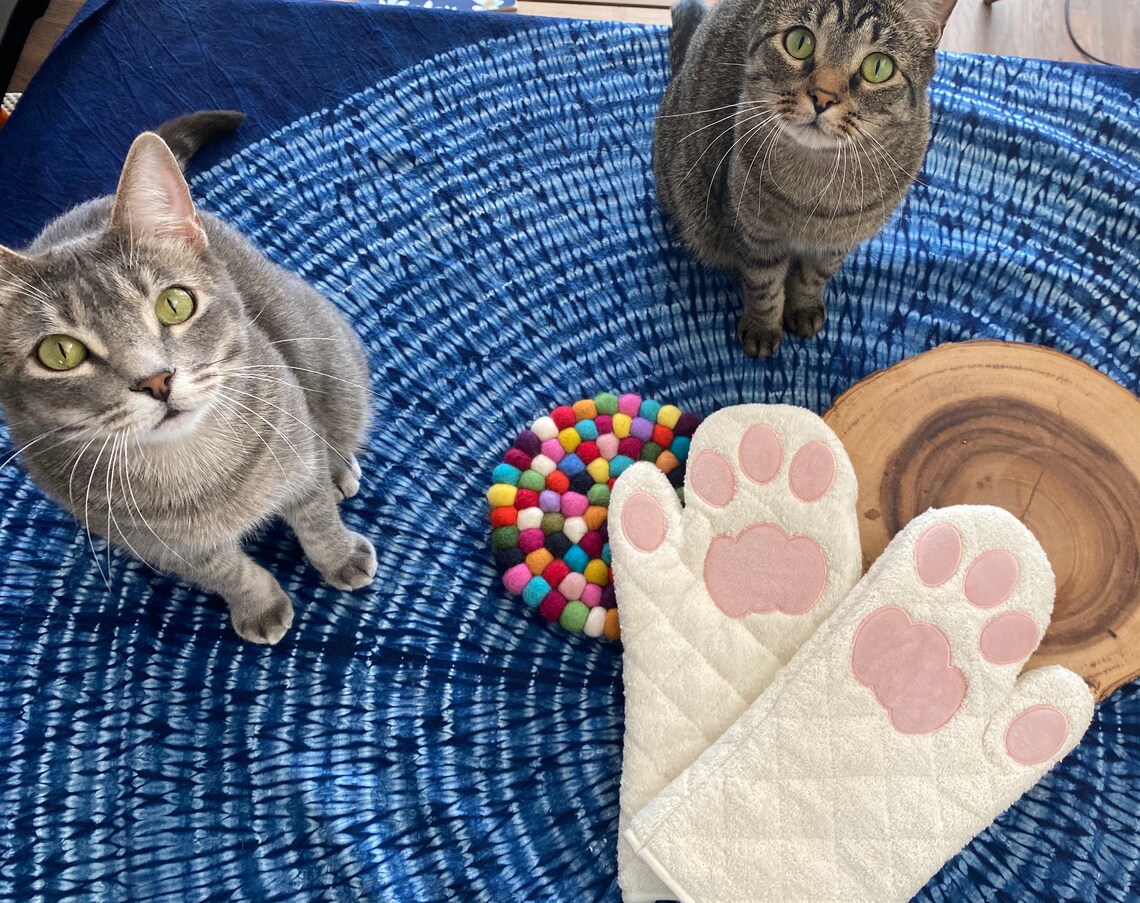 Cricket & Junebug Oven Mitts Cat Paws White and Pink Etsy