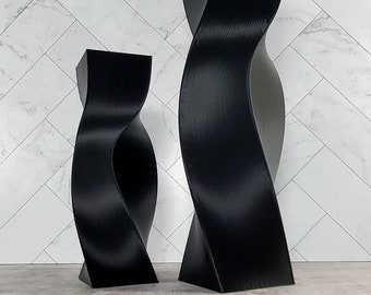 Matte Black Geometric Vase: Modern 3D Printed Centerpiece