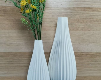 Matte White or Black Modern Rippled Bud Vase | Desk Vase | Home Decor
