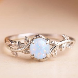 Unique engagement ring Opal, Rose gold wedding ring, Woman&#39;s promise ring, Ring for woman, Round cut Opal ring, Vintage engagement ring idea