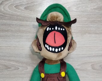 Peluche sur commande. PS 135. Mario exe . La folie de Mario. Grande peluche. Taille 19 pouces (50 cm)