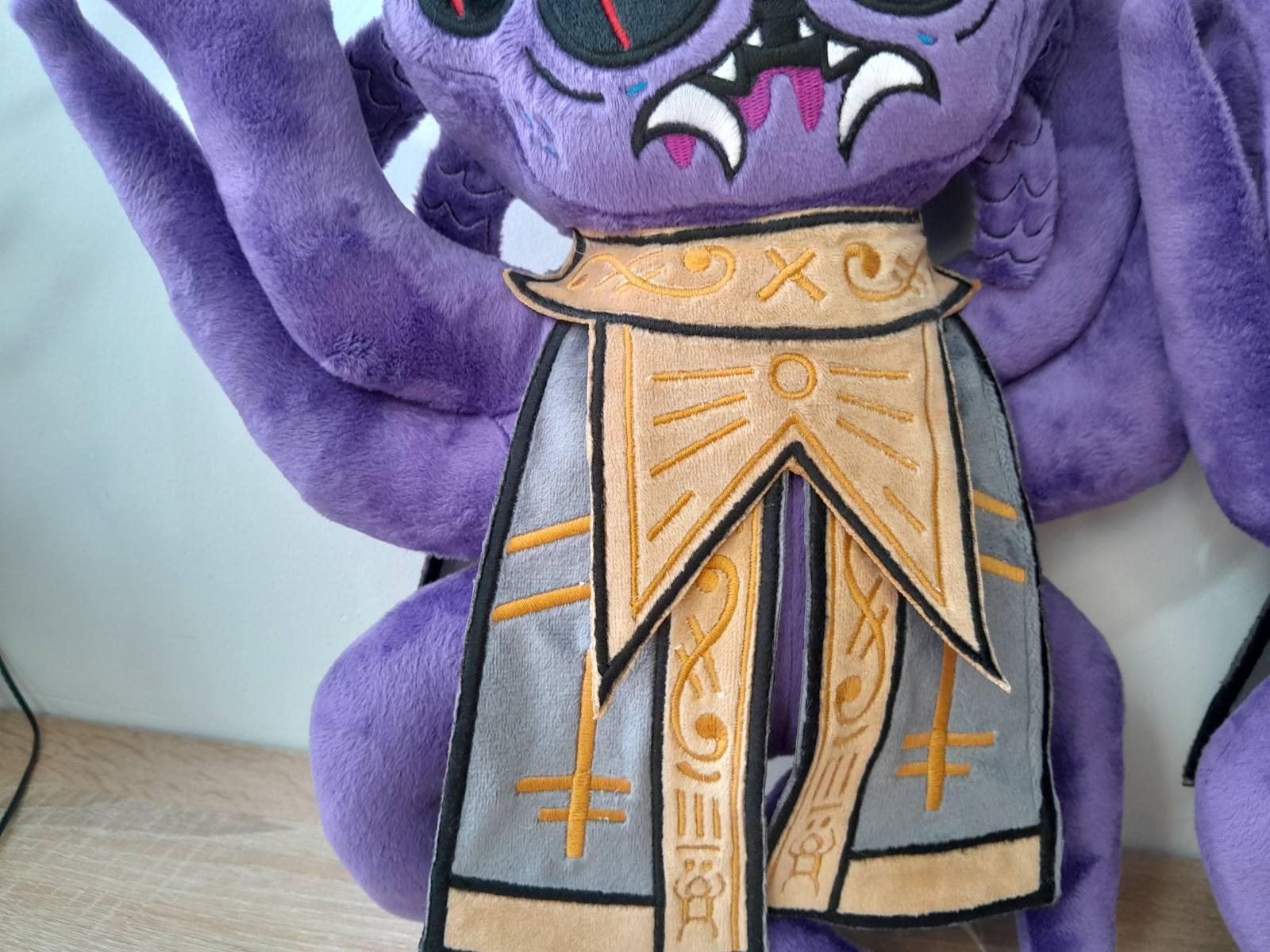 シャムラ。カルト・オブ・ザ・ラム。ぬいぐるみは受注生産。18インチ