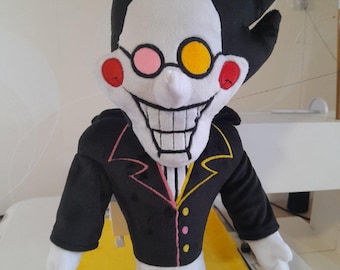 デルタルーン。スパムトン。ビッグショット。大きなぬいぐるみ。サイズ