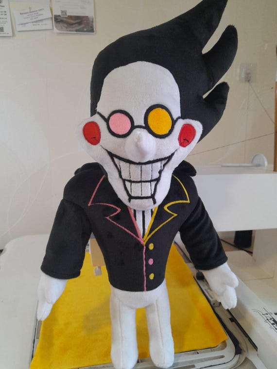 デルタルーン。スパムトン。ビッグショット。大きなぬいぐるみ。サイズ