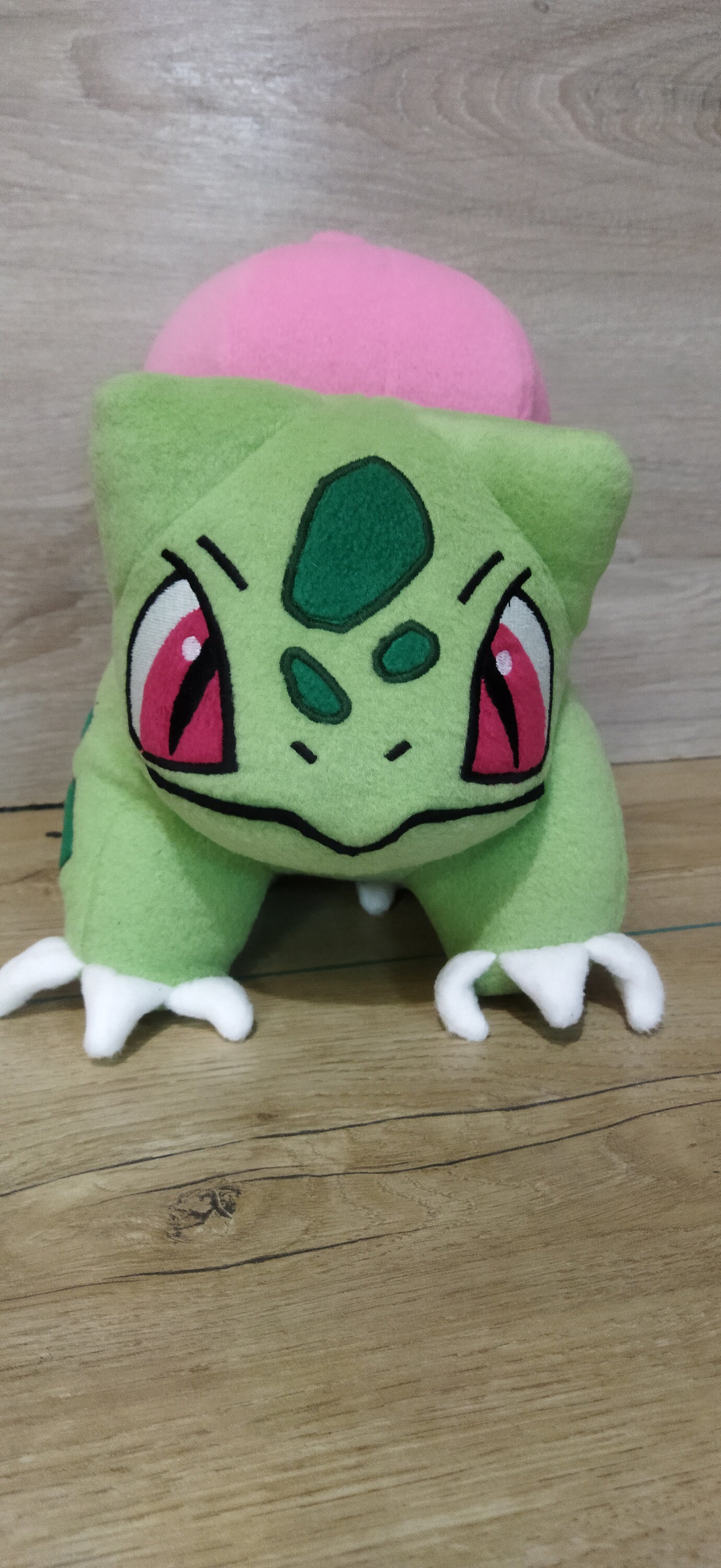 giant stuffed bulbasaur