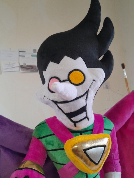 スパムトン・ネオ。デルタルーン。ビッグショット。大きなぬいぐるみ