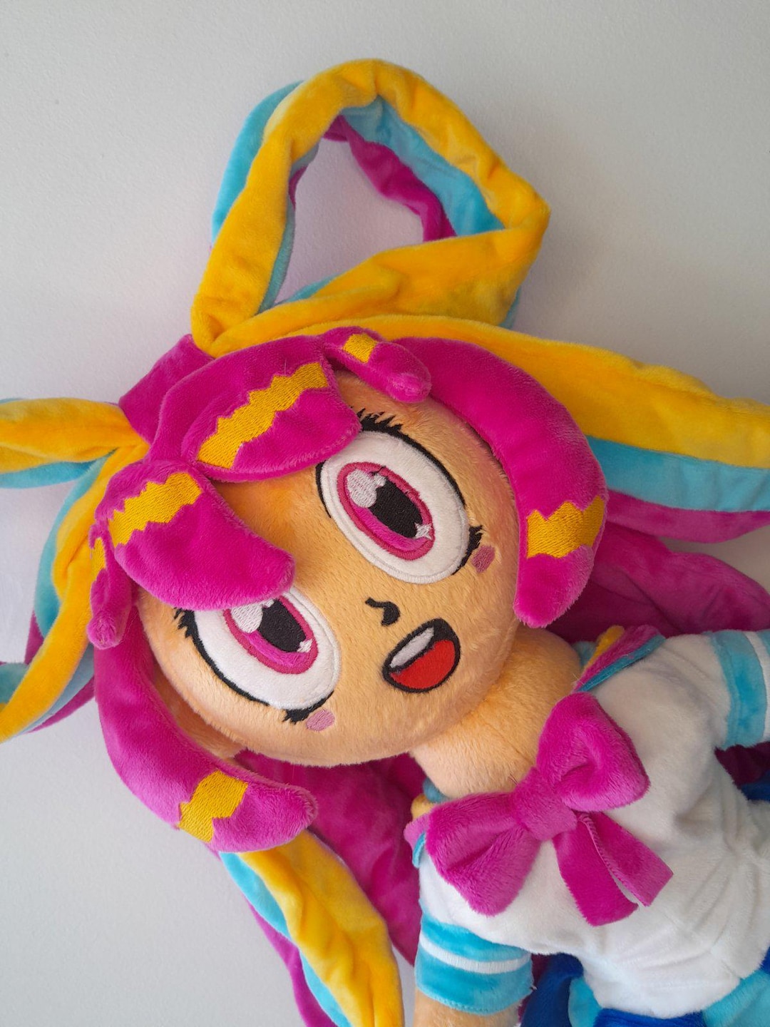 GIFfany。怪奇ゾーン グラビティフォールズ。大きなぬいぐるみ