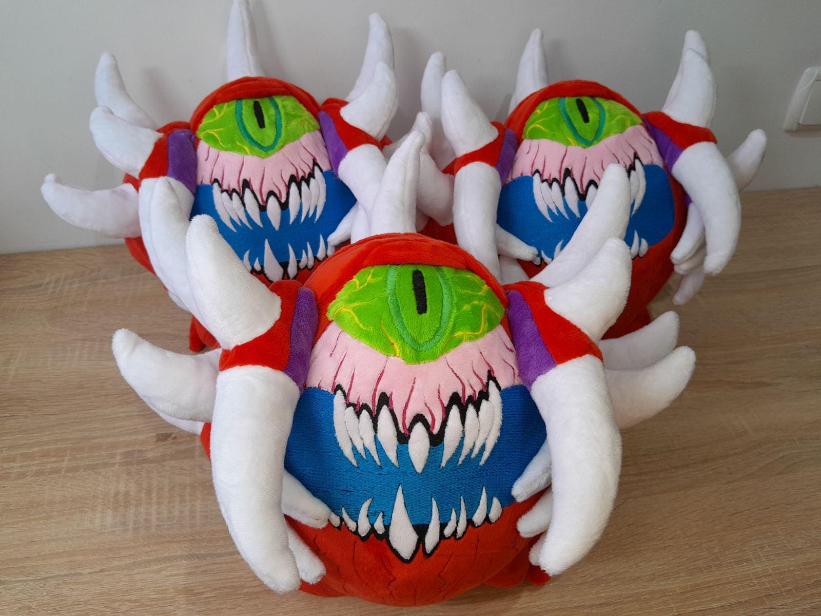 My Doom Cacodemon Plush Arrived In The Mail Today Next To My Cat : Doom - Foto 6