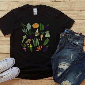 Vegetable Print Shirt Vegetarian Tshirt Vegan T Shirt Gardening Tee Plant Lover Gift Cottagecore Clothing Cottage Core Clothes Veggie Beet