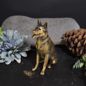 German Shepherd Statue, Realistic Dog Figurine, Home Decor, Unique Gift for Dog Lovers & Collectors