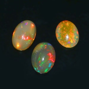 3-teiliger natürlicher äthiopischer Opal, loser Edelstein, Opalcabochon, natürlicher Opal Welo Fire Cabochon, Form Oval 10-12 MM Ct.5.50 zur Herstellung von Schmuck.