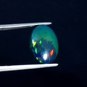 Opal Cabochon, Schwarzopal Cabochon, Loser Edelstein, Multi Feueropal, Natürlicher Äthiopischer Schwarzopal, Zur Herstellung von Schmuck Ct. 4.00 14X10X5 MM