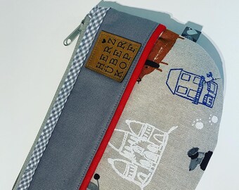 Cosmetic bag / knick-knack bag, Parisian chic