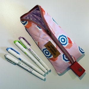 Cosmetic bag / pencil case made of sturdy cotton fabric (canvas) with parasols