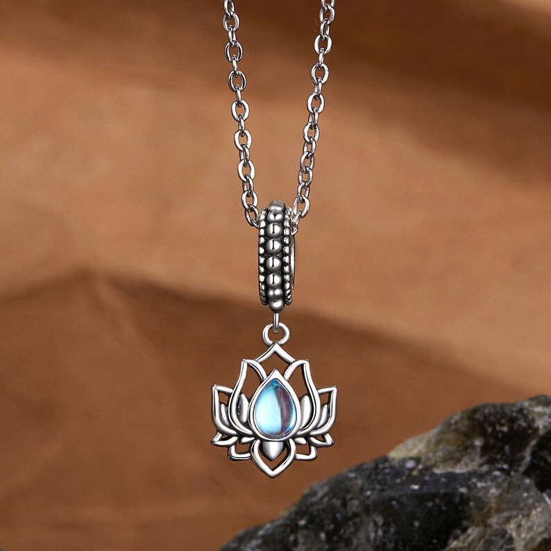 Lotus charm, additional image 3