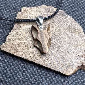 Verdana Mini houten wolfskop hanger