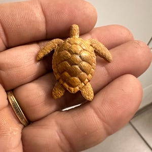 Wooden turtle, turtle necklace, turtle pendant handmade gift sea turtle