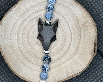 Minimalist ebony wolf head bracelet