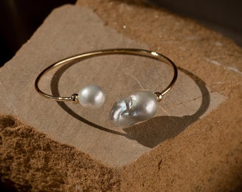 Baroque Pearl Bracelet, Adjustable Gold-Filled Keshi Freshwater Pearl Bangle, Dainty Handmade Wedding Accessories Natural Pearl Jewelry Gift