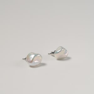 Keshi Pearl Earrings, 9 mm+ Freshwater Pearl Studs, Elegant Bridal Earrings, Sterling Silver Stud Earrings, Delicate Pearl Jewelry