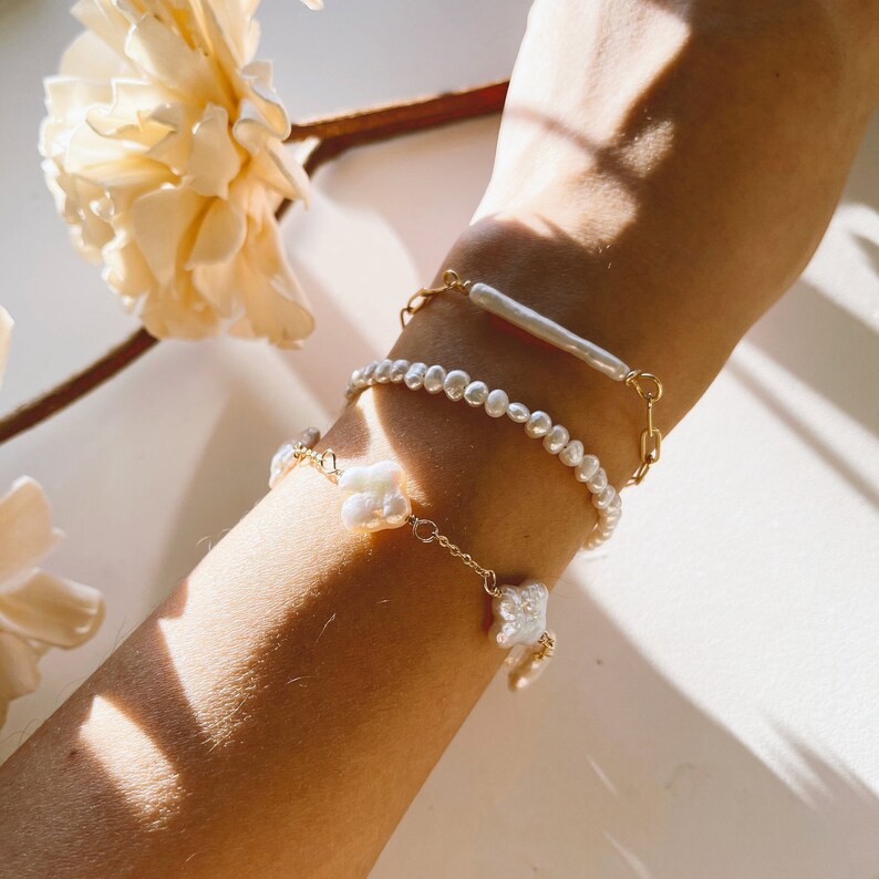 Baroque Pearl Bracelet White Four Leaf Clover Bracelet Gold Filled Chain Van Cleef Style Fortune Bracelet Mother's Day Gift image 9