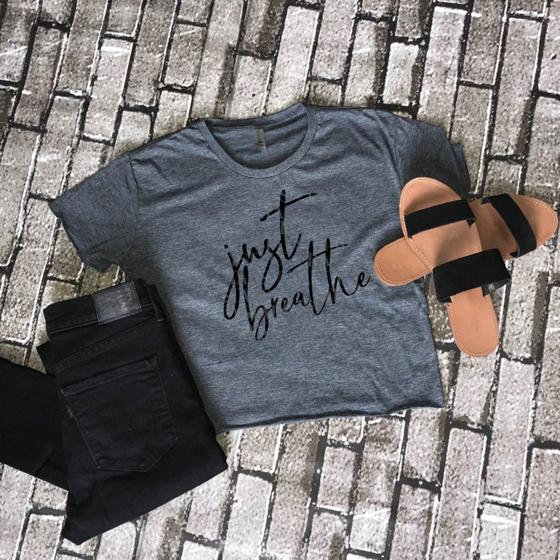 Casual | Crop Top T-Shirt Just Breathe
