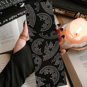 Cathedral Fragments Bookmark | Gothic Bookmark | Architecture | Gothic Art | Cathedrals | Cathedral Window | Dark Academia | Books | Reading immagine 3